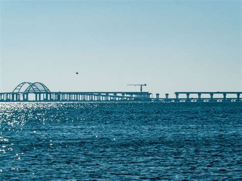 Crimean Bridge - Outriders