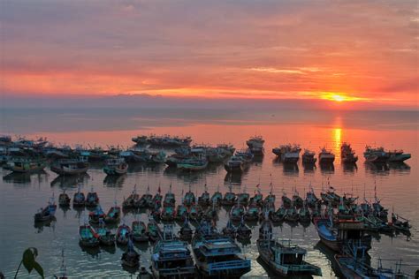 pariwisata provinsi jawa tengah artikel menikmati sunset