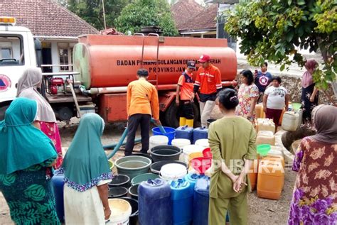 Sejumlah Desa Di Kuningan Terdampak Kekeringan Ribu Liter Air