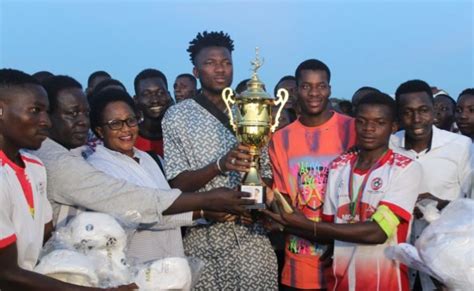 Standard AC et ASAC FC remportent le tournoi de football organisé par