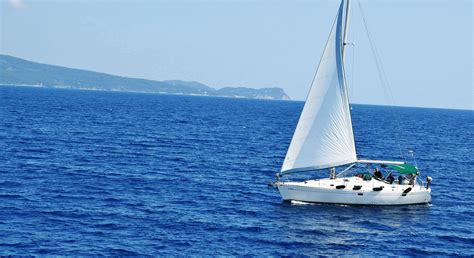 Sailing - Ecotourism Greece