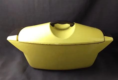 Cocotte Fonte Maill E La Coquelle Design Raymond Loewy Pour Le Creuset