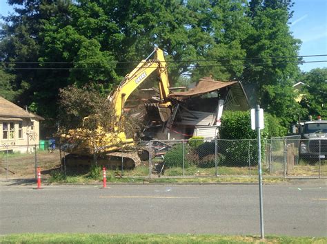 Bye bye neighbors! : r/Portland