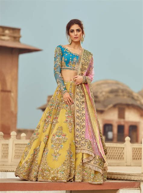 Mehndi Outfits For Brides By Pakistani Designers Indische