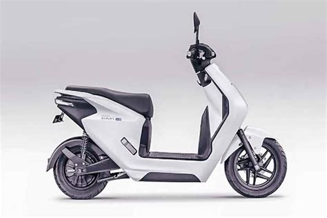 Ahm Luncurkan Sepeda Motor Listrik Honda Em E Dalam Giias Pilar Id