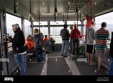 Passengers riding the Aerial Tram at Jackson Hole Mountain Resort Stock Photo - Alamy