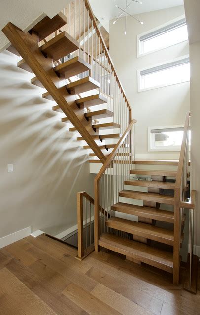 White Oak Mono Stringer With Stainless Steel Spindles Contemporary