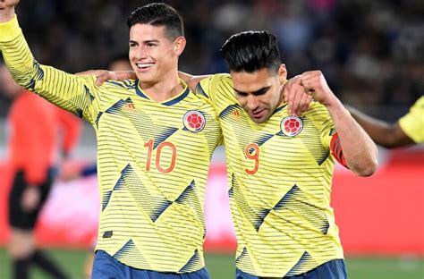 Estos Son Los Jugadores Colombianos Que Más Plata Ganan Falcao Y James