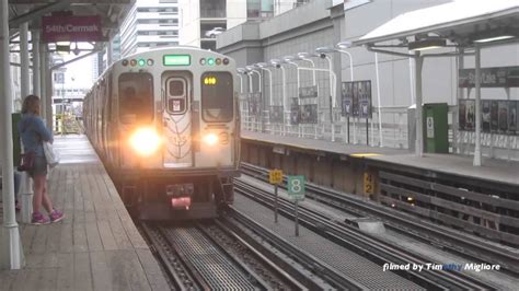 The Chicago L Train In Downtown Chicago Youtube