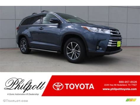 2018 Shoreline Blue Pearl Toyota Highlander XLE 127689169 Photo 3