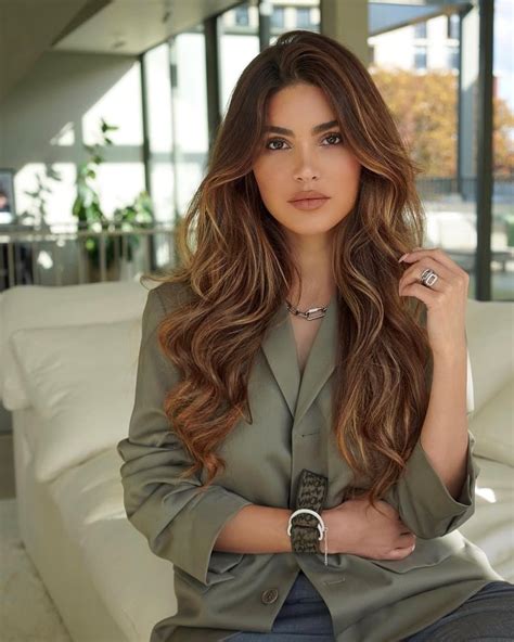 Zeiuss Negin Mirsalehi