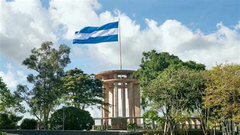 Todo Sobre La Bandera Nacional De Honduras Redhonduras El