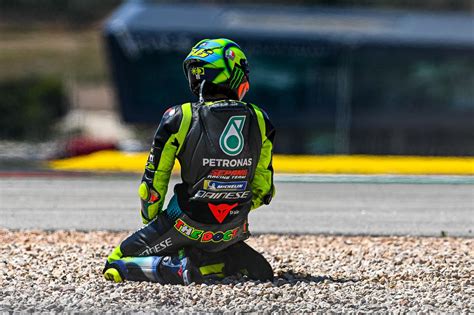 MotoGP GP Portugal 2021Así fue la caída de Rossi en Portimao Foto 9