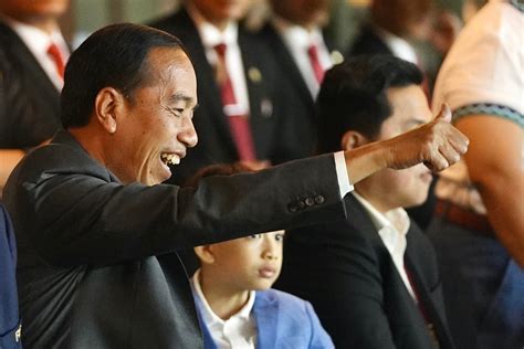 Jokowi Tertawa Terbahak Bahak Saat Tahu Pramono Anung Maju Pilkada Jakarta