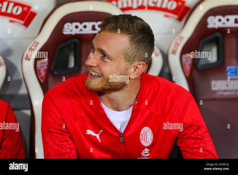 Tommaso Pobega Of Ac Milan Hi Res Stock Photography And Images Alamy