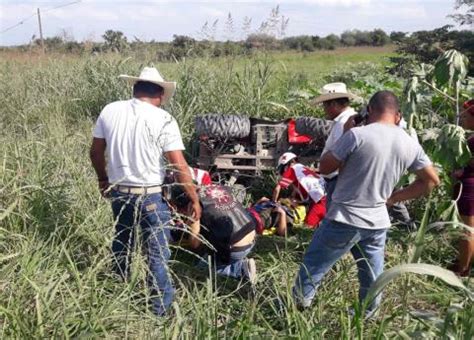 Volcó cuatrimoto en la Valles Tampico