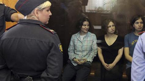 Condenadas a dos años las Pussy Riot por gamberrismo Público