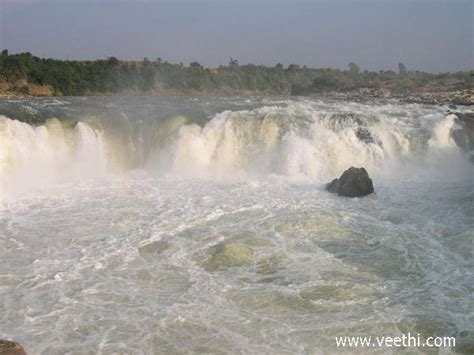 Dhuandhar Waterfall - Jabalpur | Veethi