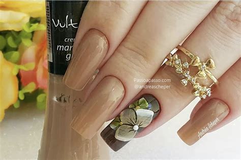 UNHAS NUDE é sempre tendência para variar o esmalte