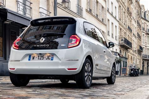 2021 Renault Twingo Electric Detailed, Offers Longer Range Than ...