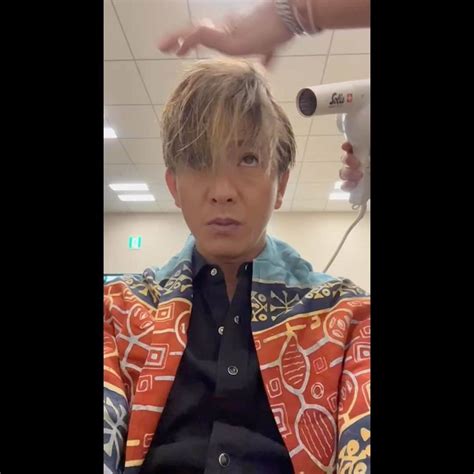 木村拓哉さんのインスタグラム動画 木村拓哉instagram「⁡ ⁡ ⁡ 「本日は新しいマクドナルドのcm撮影です ヘアカラーはこの後