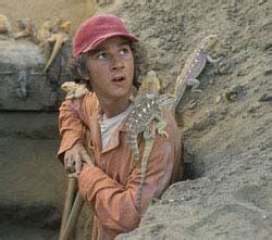 Holes Review 2003 | Movie Review | Contactmusic.com