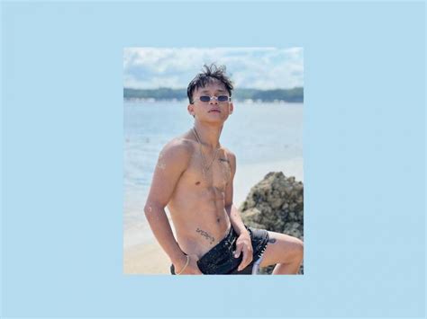 Celebrities React To Buboy Villar S Shirtless Photos Gma Entertainment