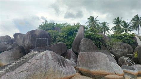 Batu Raksana Wisata Alam Mempesona Alif Stone Park Di Kabupaten Natuna