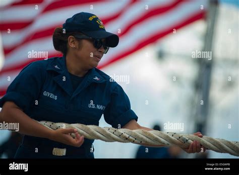 Us Navy Sonar Technician Surface 3rd Class Eileen Givens Heaves In