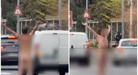 Si Spoglia Sul Marciapiede E Va In Mezzo Alla Strada Enne Balla Nudo