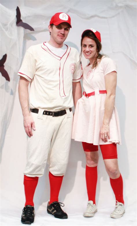 40 Easy Diy Couple Halloween Costumes Ideas 2022