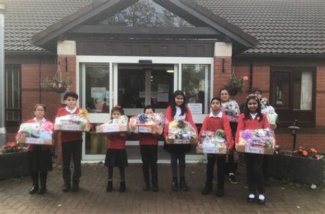 Starbank School Pupils Create Personalised Hampers For Nursing Home