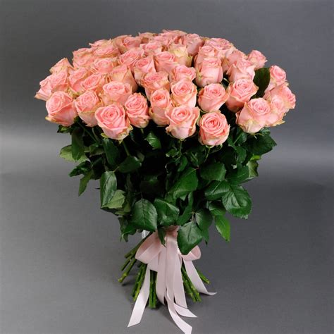 Pink Rose Hand Bouquet. | Florista Delivery