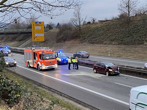 Stuttgart Backnang Stau Nach Unfall Auf Der B14 Vor Dem