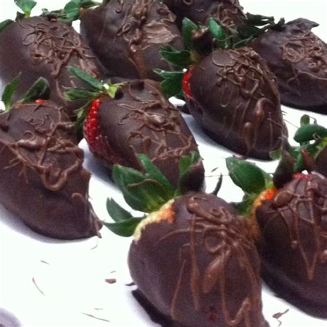 Made Strawberry Dipped In Dark Ghirardelli Chocolate Yum O Strawberry Dip Ghirardelli