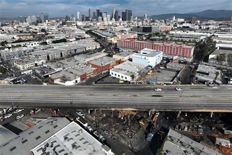 Los Angeles I 10 Closure Massive Fire That Closed Interstate 10 Was Set Intentionally Governor