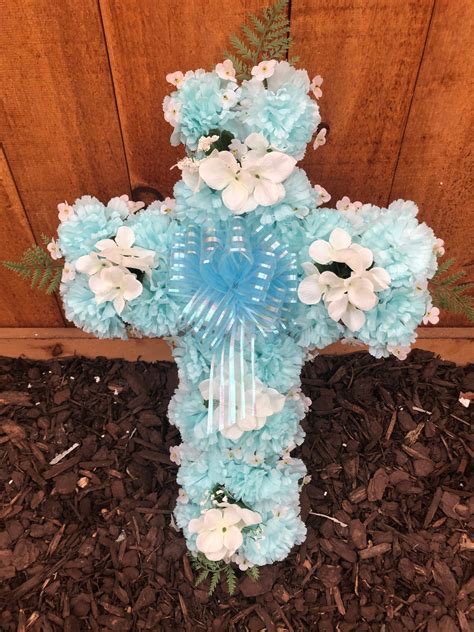 Artificial Deluxe Cross Kaufold S Country Florist And Farm Inc