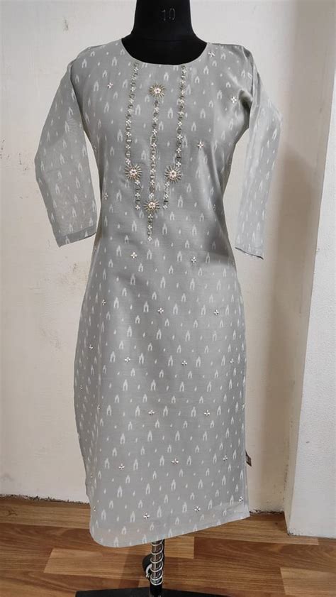 Designe Chandri Kurti At Rs Tail Cut Kurti High Low Kurti