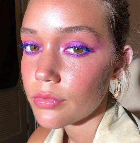 The 12 Best Gen Z Makeup Trends Who What Wear