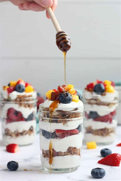 Yogurt Parfait - The Pillow Willow