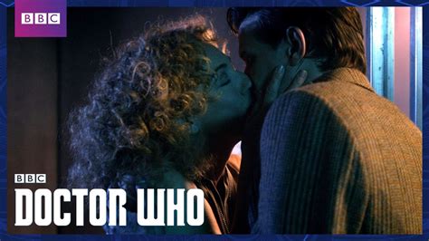 Doctor Who David Tennant Rose Kiss