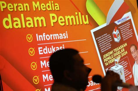 Foto Redaktur Sindonews Paparkan Peran Media Dalam Pemilu