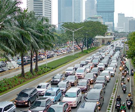 Tips Mengatasi Lelah Saat Terjebak Macet