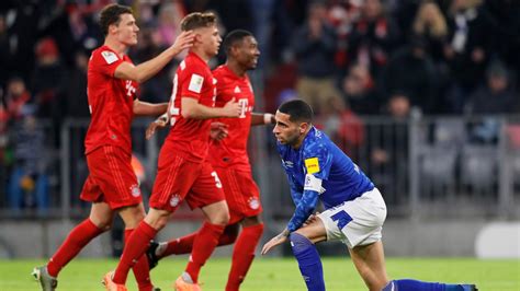 Bayern Wirft Schalke Aus Dem Pokal Der Treffer Von Kimmich Im Video