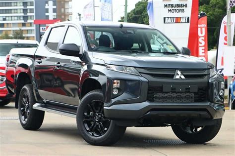 SOLD 2023 Mitsubishi Triton GLX R In GRAPHITE GREY New Ute Browns