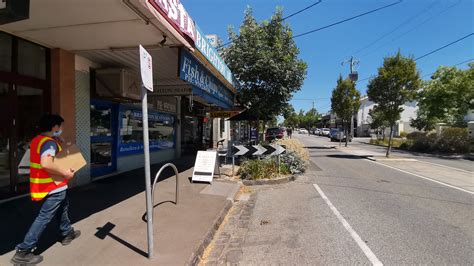 Traffic wardens explain how parking in bayside is enforced 25