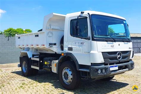 Caminhao Mercedes benz MB 1719 Caçamba basculante usado à venda