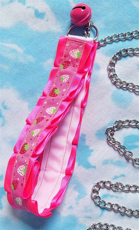 Premade Neon Pink Strawberry Choke Chain Lead Tug Proof Sex Toy Master