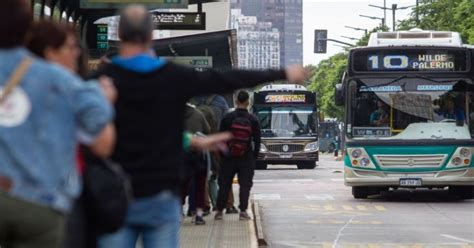 Paro de colectivos la UTA amenazó con una posible medida de fuerza a