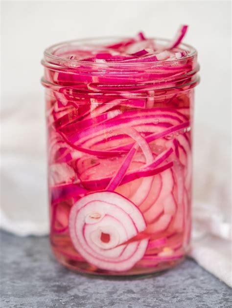 Easy Pickled Red Onions Recipe